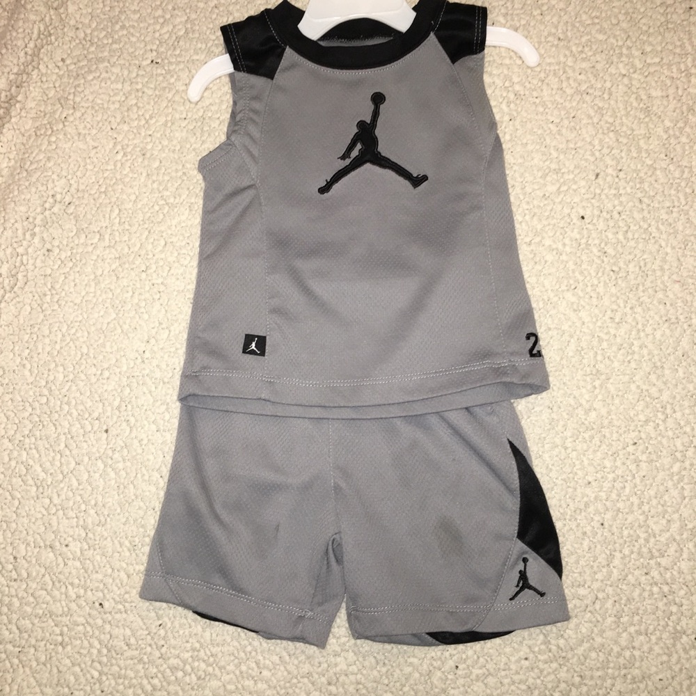 2T authentic “Jordan” basketball set